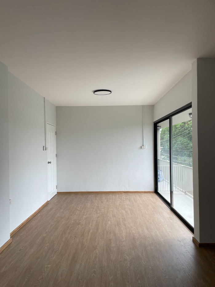 รูป ให้เช่าบ้านเดี่ยวรีโนเวทใหม่ ซอยลาดพร้าว 48 - รูปที่ 16/17