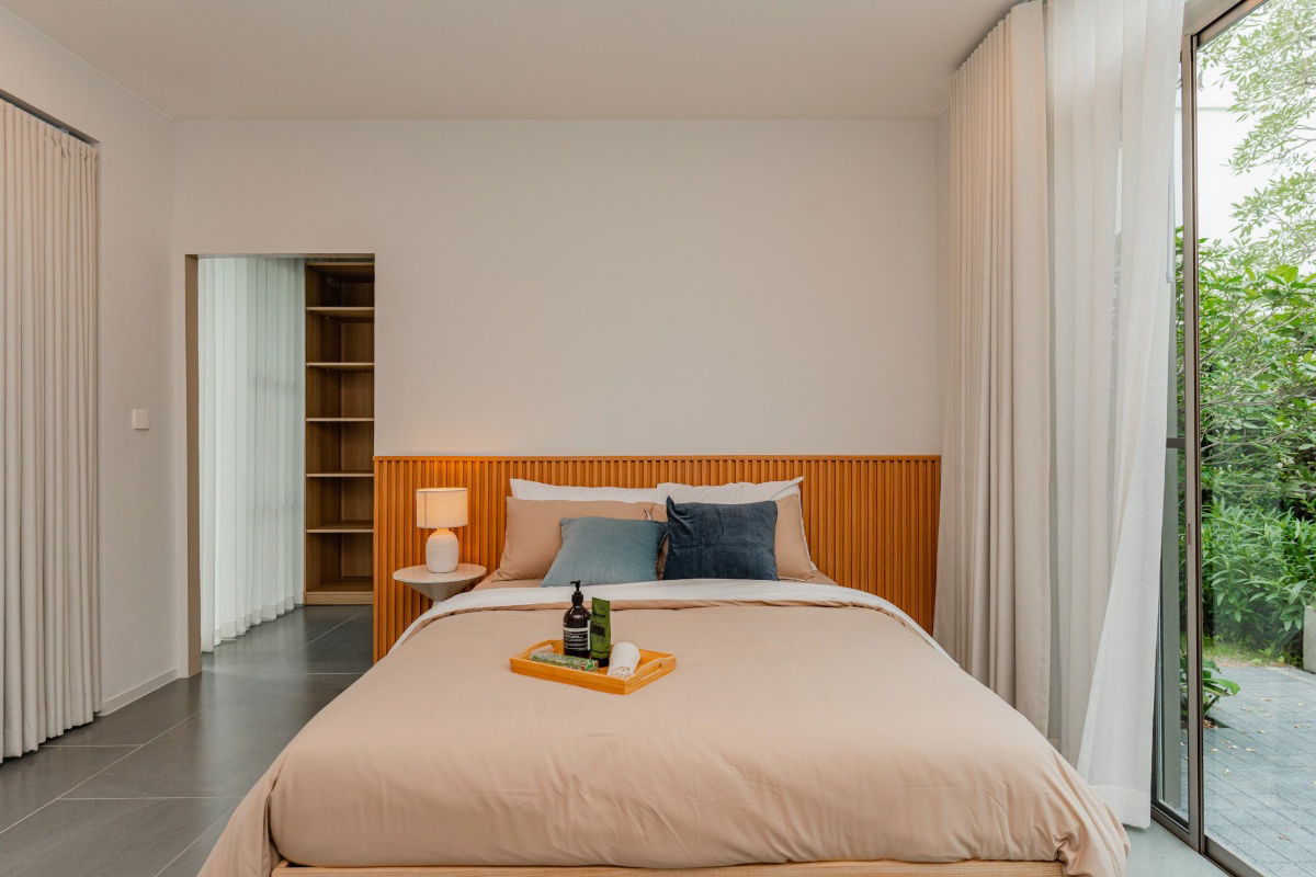 รูป ให้เช่าบ้านเดี่ยวหรู Modern Japanese Style - VIVE Rama 9 ติดโรงเรียนนานาชาติ Wellington เพียง 1 นาที | 5 ห้องนอน 5 ห้องน้ำ *มีห้องแม่บ้าน* - รูปที่ 5/16