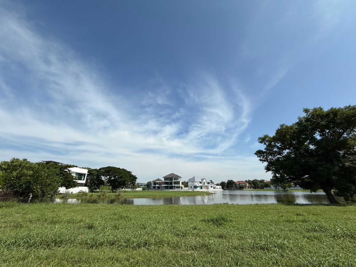 รูป ขายที่ดินเปล่า 273 ตรว. ม.กฤษดานคร 21 บางนา กม6. แปลงสวย ติดทะเลสาบ 180 องศา ใกล้ Mega บางนา - รูปที่ 3/5