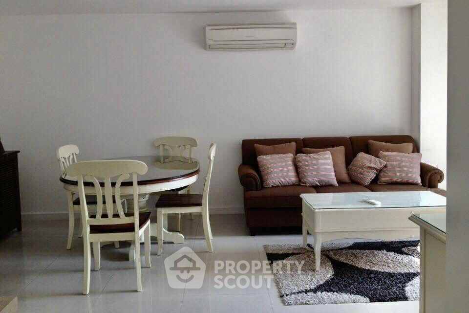 picture 2-BR Condo at The Clover Thonglor Residence near BTS Thong Lor (ID 2470842) - 3/11