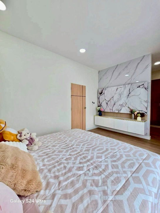 รูป ขายบ้านเดี่ยว 2 ชั้น หลังมุม ถนนหทัยราษฎร์ | หมู่บ้านวิลล่าจามจุรี รามอินทรา–หทัยราษฎร์ | หลังบ้านไม่ชนใคร พร้อมเฟอร์นิเจอร์ ใกล้สวนส่วนกลาง - รูปที่ 15/20