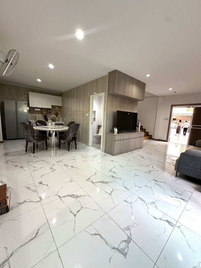 picture For Rent: 3-Storey Detached Corner House at Siri House Ratchada 18 ðClose to MRT Huai Khwang - 2/21