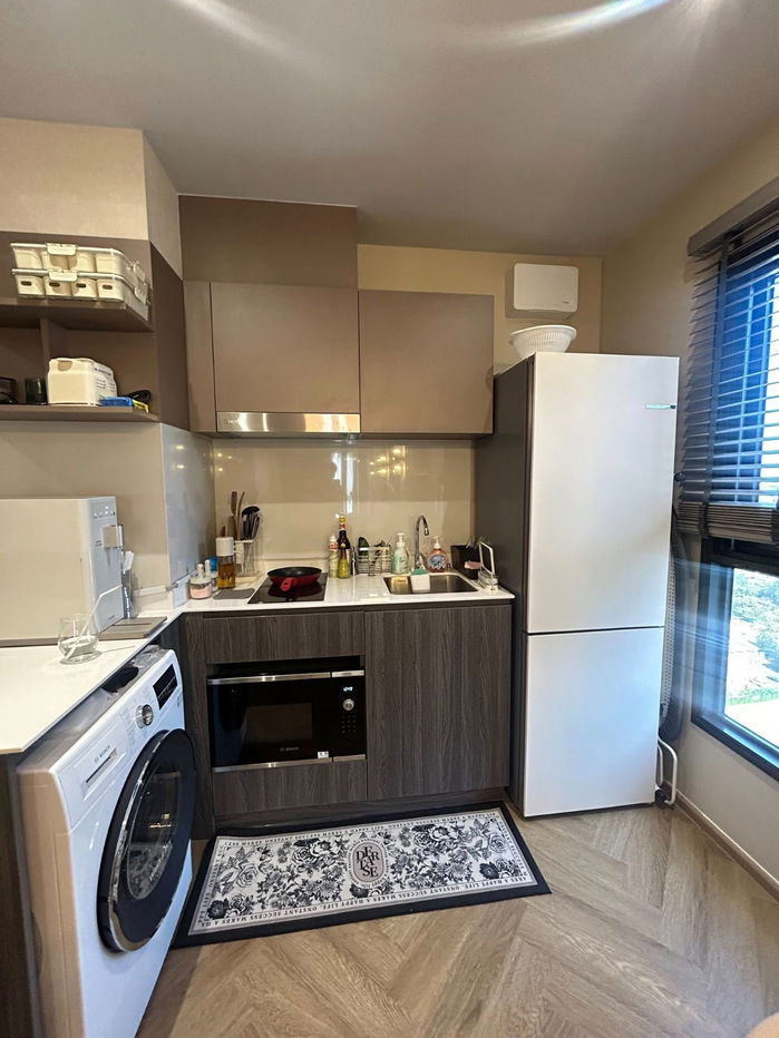 picture LINE : @thebrokerage Life Phahol-Ladprao  2 Bedroom 1 Bathroom 45sqm. 38,000 THB - 1/17