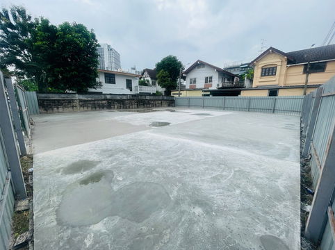 Call : 084-424-9615 ขายที่ดินพระราม 9 เขตห้วยขวาง ที่ดินแปลงมุม ถมแล้ว 80 ตารางวา เพียง 3 นาที ถึงถนนใหญ่พระราม 9 ใกล้รถไฟฟ้าสายสีส้ม สถานีรฟม.