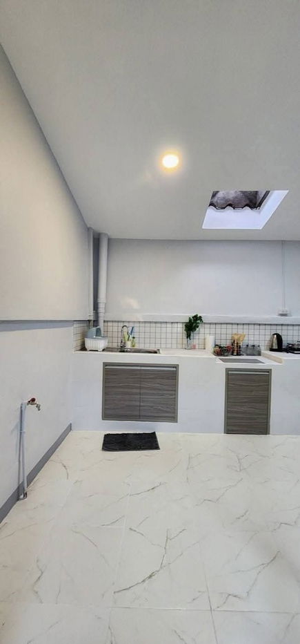 รูป ปล่อยเช่าทาวน์โฮมรีโนเวทใกล้เซนเฟส พร้อมเฟอร์ฯ ( รับระยะสั้น ) หลัง ร.พ.เทพปัญญา , ใกล้เซนเฟส , รวมโชคมอลค์ ,นิมมาน , เมญ่า ( ศรีอนันต์ทาวน์โฮม ) - รูปที่ 10/34