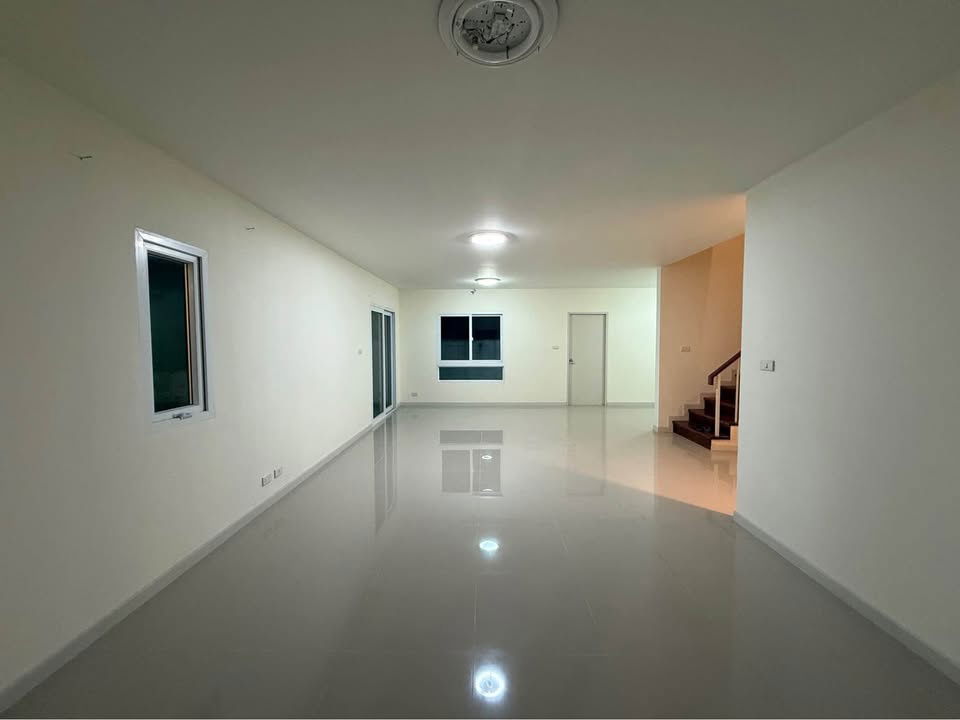 รูป R2831 ให้เช่าบ้านเดี่ยว 2 ชั้น ประภาทรัพย์ หทัยราษฎร์ 39 (ว่างค่ะ) บ้านใหม่ไม่เคยเข้าอยู่  - รูปที่ 2/11