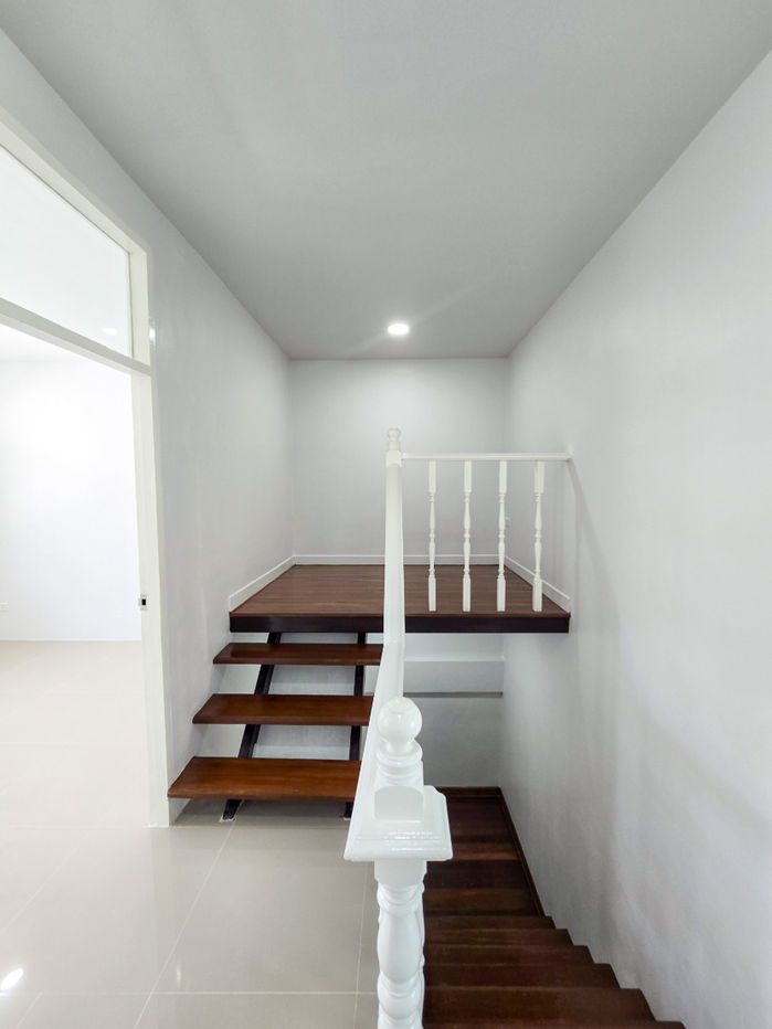 รูป ทาวน์เฮ้าส์2ชั้น รีโนเวทใหม่ สไตล์นอร์ดิก เนื้อที่เยอะกว้าง  หมู่บ้าน อยู่เจริญ 4 ลาดสวาย ลำลูกกา ปทุมธานี - รูปที่ 29/41