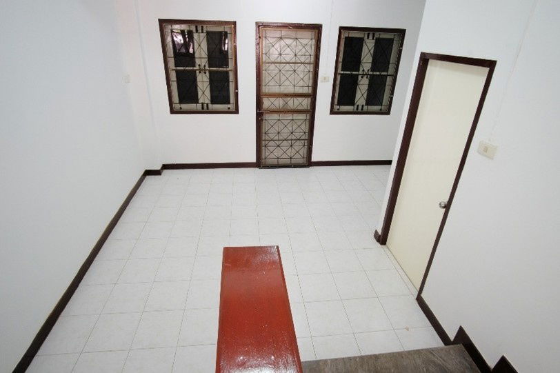 รูป 📝 ขายบ้านทำเลค้าขาย : หมู่บ้านบัวทองธานี (ฉบับ Investor / เสือนอนกิน) - รูปที่ 5/7