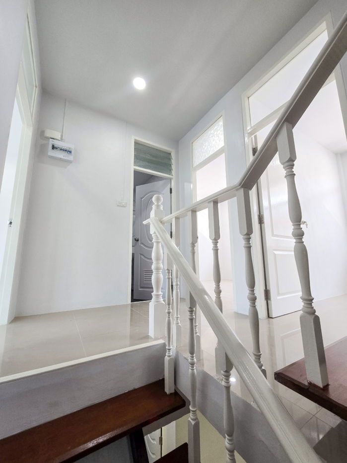 รูป ทาวน์เฮ้าส์2ชั้น รีโนเวทใหม่ สไตล์นอร์ดิก เนื้อที่เยอะกว้าง  หมู่บ้าน อยู่เจริญ 4 ลาดสวาย ลำลูกกา ปทุมธานี - รูปที่ 27/41