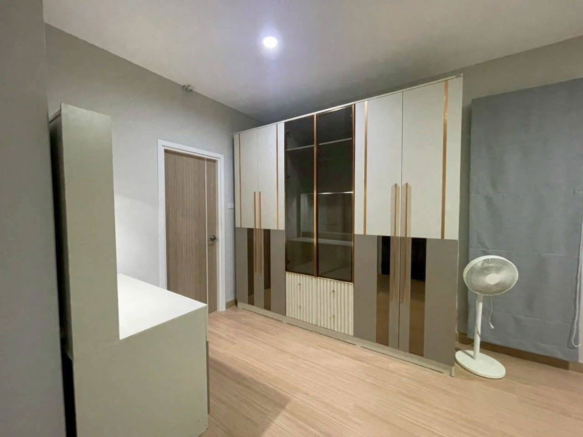 รูป ให้เช่าบ้าน โครงการหมู่บ้านกาญจน์กนก 22 ใกล้แยกพรอมเมนาด้า เชียงใหม่ อายุไม่ถึง 1 ปี **น้ำไม่ท่วม** T.0946511456 - รูปที่ 12/16