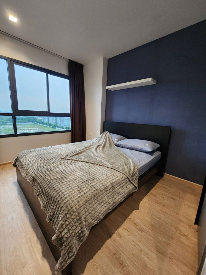 picture 14,000 Baht, 1-bedroom, 1-bathroom partitioned room at IDEO NEW RAMA9, 31 sqm, 10th floor, pool view. Includes washing machine. Call 0945603437 - 1/13