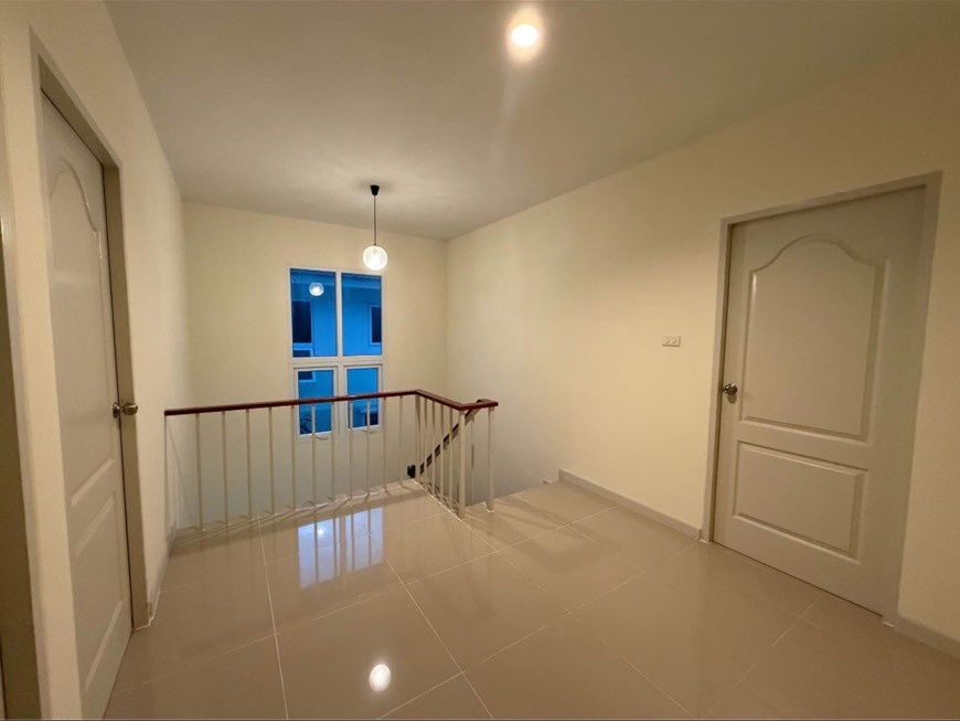 รูป 🏡ขายและปล่อยให้เช่า บ้านเดี่ยว 2 ชั้น โครงการประภาทรัพย์ หทัยราษฎร์ 39 3 ห้องนอน 3 ห้องน้ำ บ้านใหม่เอี่ยม ไม่เคยเข้าอยู่ บรรยากาศสงบ - รูปที่ 8/11