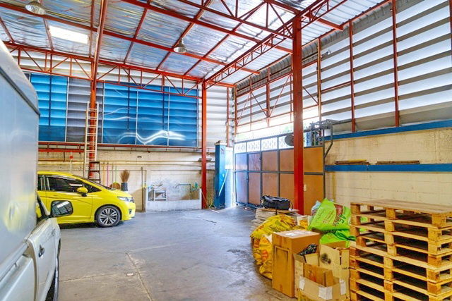 รูป สาธุประดิษฐ์ 12-20 เซ็นทรัล พระราม3 600ม. BRT ถนนจันทน์ 1.1กม. ให้เช่าโรงงาน โกดัง 2ชั้น 1หลัง 542 ตร.ม. 135 ตร.วา. 3 นอน 2 น้ำ - รูปที่ 6/8