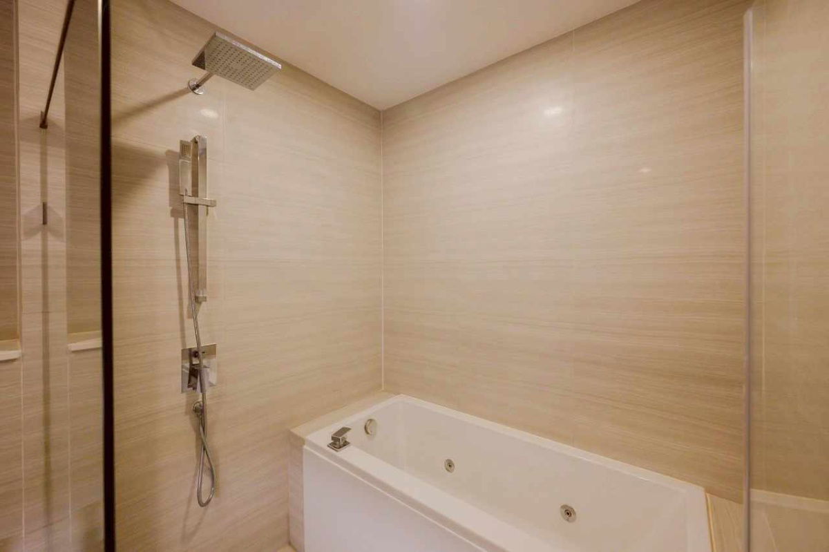 รูป ห้องว่าง❤️ราคาต่อรองได้✅สนใจห้องนี้ทักได้เลยนะคะ❣️❣️❣️พาร์ค ออริจิ้น ทองหล่อ - รูปที่ 14/17