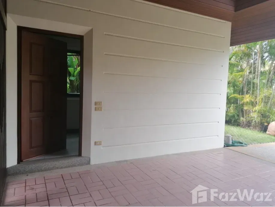 picture Timeless 3 Bedroom Thai–Balinese Villa in Nai Harn Baan Bua 5921769 - 43/56