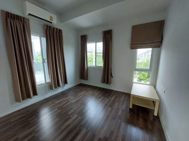 รูป ให้เช่า บ้านเดี่ยว2ชั้น 54ตรว. ถนน รามอินทรา109 ใกล้แฟชั่นไอส์แลนด์ - รูปที่ 4/8