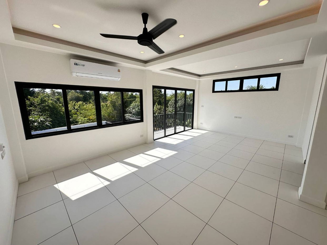 รูป ทาวน์เฮาส์ 3 ห้องนอนสำหรับขายในห้วยใหญ่ - รูปที่ 11/19