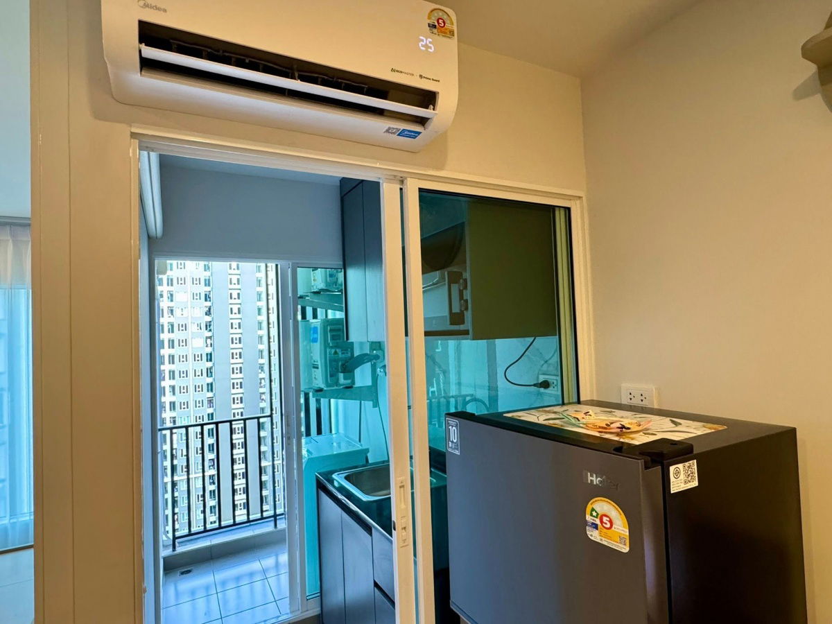 picture 📢 New Listing! Condo for Rent at Regent Home Bangna - 4/16