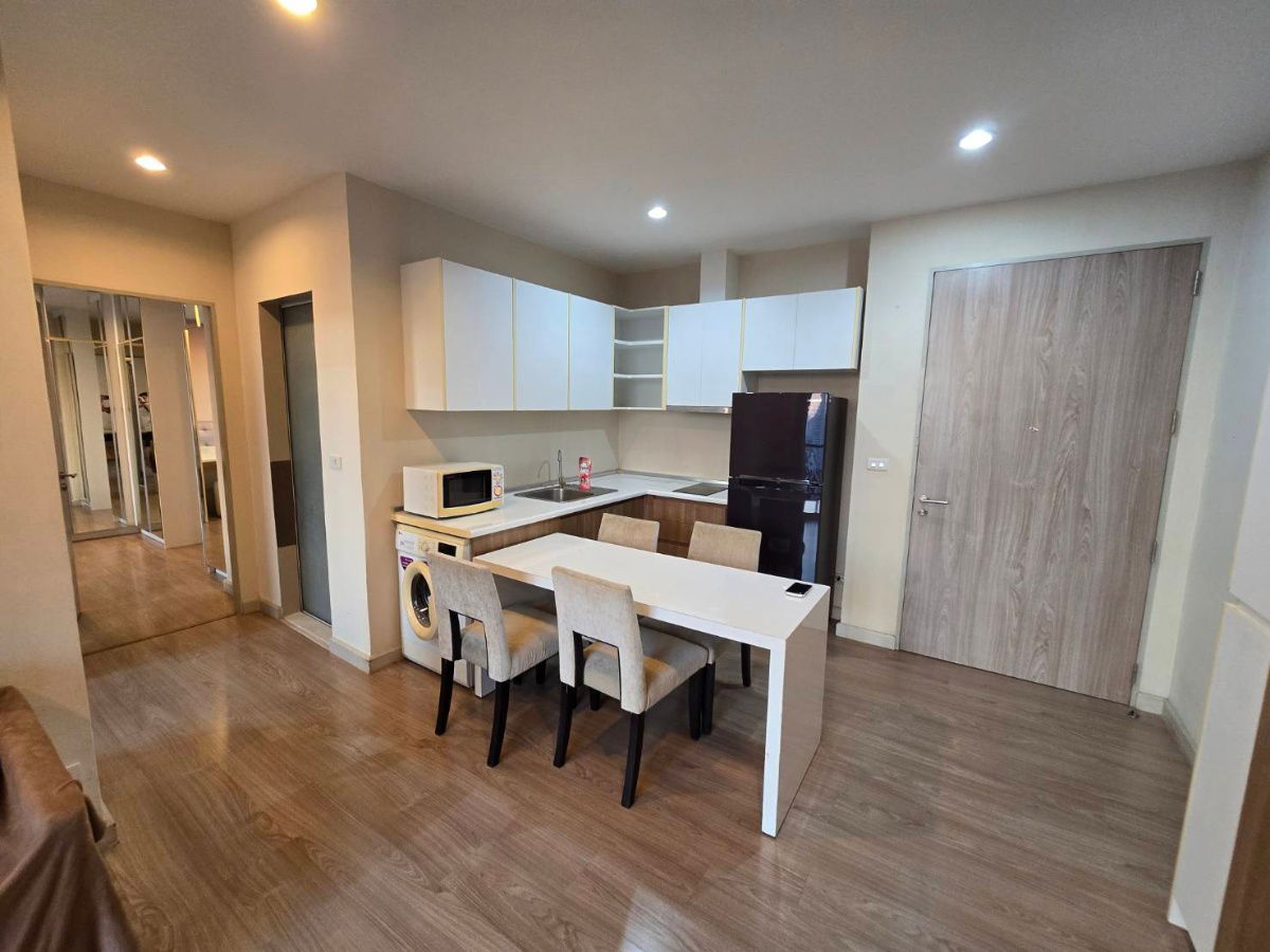 รูป (รูปภาพ update 12/2025) ให้เช่า: 2 ห้องนอน ตกแต่งสวย เดอะ แคปิตอล คอนโด ราชปรารภ-วิภา ชั้นสูง วิวใบหยก (BTS อนุสาวรีย์ชัย) - รูปที่ 3/12