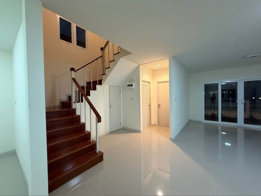 รูป 🏡ขายและปล่อยให้เช่า บ้านเดี่ยว 2 ชั้น โครงการประภาทรัพย์ หทัยราษฎร์ 39 3 ห้องนอน 3 ห้องน้ำ บ้านใหม่เอี่ยม ไม่เคยเข้าอยู่ บรรยากาศสงบ - รูปที่ 5/11