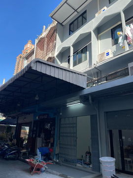 🏢✨ ปล่อยเช่าอาคารพาณิชย์ – ซอยสุขุมวิท 22 / พระราม 4 ✨🏢🚆 ใกล้ BTS พร้อมพงษ์💰 ราคาเช่า 33,000 บาท/เดือน รหัสทรัพย์ RS3968