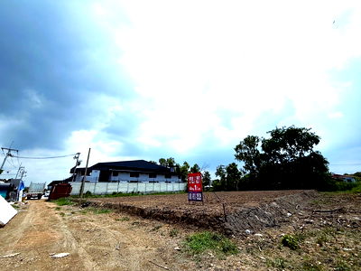 ที่ดิน ม.นอร์ทกรุงเทพ วิทยาเขตรังสิต : ขายที่ดินถมแล้ว 1ไร่ มี 2 แปลง ซ.หทัยราษฏร์ 63 เข้าออกสะดวก ติดถนนหลัก ต.ลาดสวาย ปทุมธานี