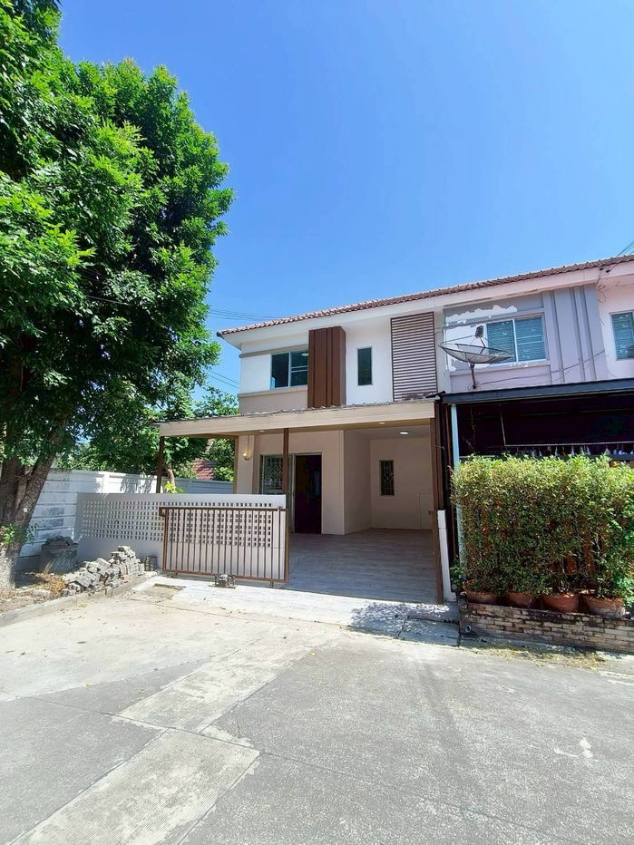 รูป ทาวน์เฮาส์ หลังมุม สไตล์บ้านเดี่ยว มบ.พฤกษา 92 ลำลูกกาคลองสาม ถนนชลมาร์ควิจารณ์ พร้อมเฟอร์ฯ - รูปที่ 3/21