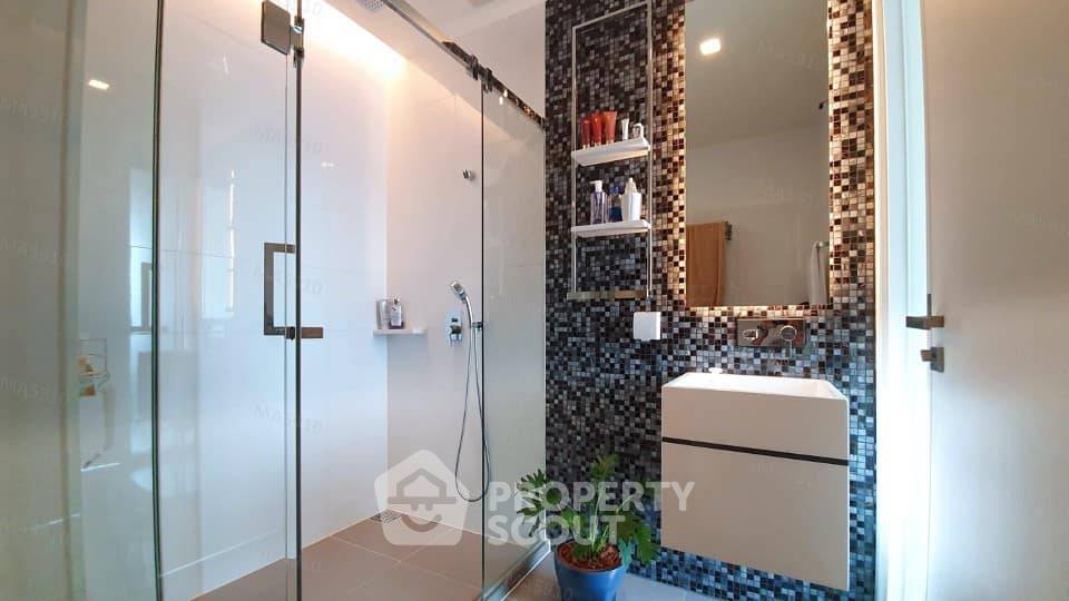 รูป คอนโด 1-ห้องนอน ที่ เดอะ รูม สุขุมวิท 69 ใกล้ BTS พระโขนง (ID 824975) - รูปที่ 5/6