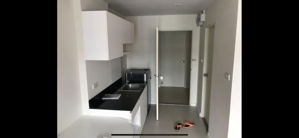 รูป ให้เช่า วี คอนโด เอกมัย-รามอินทรา มีเฟอร์นิเจอร์+เครื่องใช้ไฟฟ้าครบ - รูปที่ 3/7