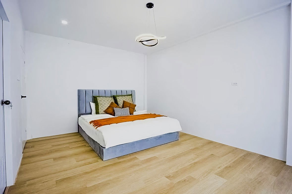 รูป ขายทาวน์เฮ้าส์ 2 ชั้น สไตล์โมเดิร์น ที่เทพประสิทธิ์ - รูปที่ 13/19