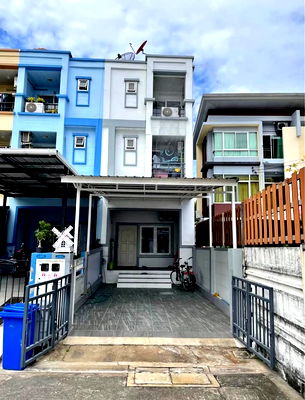 เช่าทาวน์โฮม วิทยาลัยศิลปหัตถกรรมกรุงเทพ : ให้เช่า ทาวน์เฮาส์ 3 ชั้น โครงการ แฮปปี้แลนด์ แกรนด์ วิลล์ ลาดพร้าว101 บ้านใหญ่ พื้นที่ใช้สอยเยอะ 