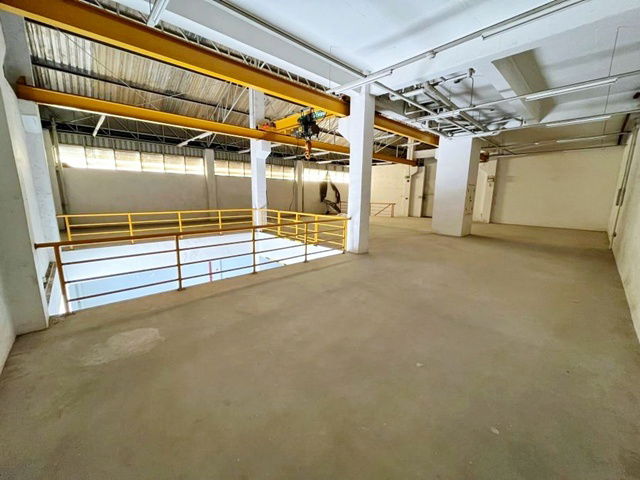 รูป ให้เช่าโกดัง 2 ชั้น ศูนย์กระจายสินค้าโลตัส บางบัวทอง ย่านบางบัวทอง 2,000 ตร.ม. 5ไร่ 7-Eleven 1.7 กม. - รูปที่ 8/8