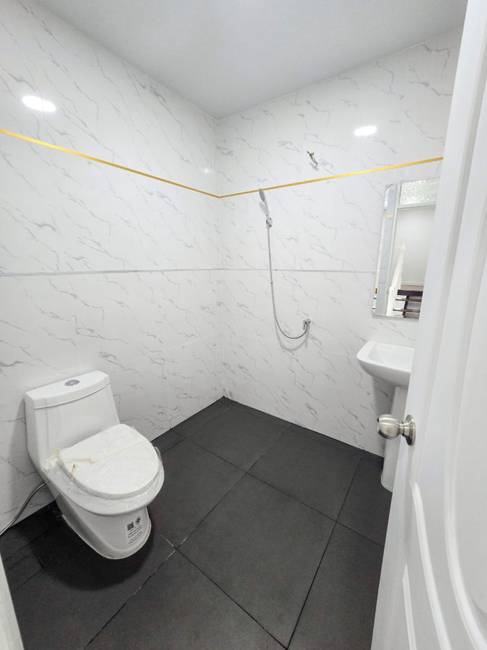 รูป ทาวน์เฮ้าส์2ชั้น รีโนเวทใหม่ สไตล์นอร์ดิก เนื้อที่เยอะกว้าง  หมู่บ้าน อยู่เจริญ 4 ลาดสวาย ลำลูกกา ปทุมธานี - รูปที่ 31/41