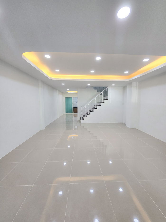 รูป ทาวน์เฮ้าส์ รีโนเวทใหม่ ทำเลดี หมู่บ้าน บัญทิตโฮม ซอยวิภาวดีรังสิต 76 แขวงสนามบิน เขตดอนเมือง ใกล้สนามบิน ทางด่วน - รูปที่ 8/37