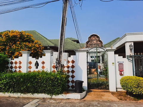 ขายบ้าน 4 ห้องนอนกว้างขวาง – เนินพลับหวาน