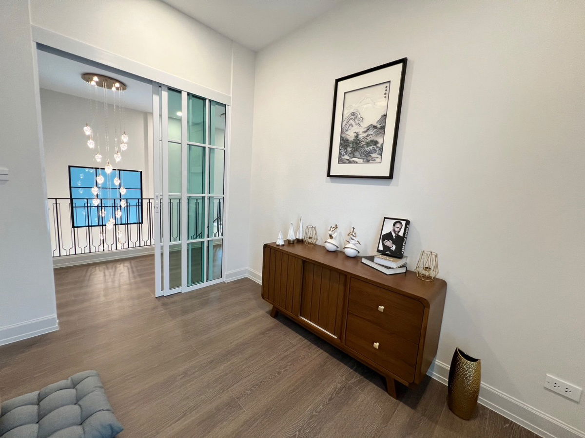 รูป 🏡😊✅ เช่าบ้าน นันทวัน พระราม 9 - กรุงเทพกรีฑาตัดใหม่ ตกแต่งสวย พื้นที่ใช้สอยกว้างขวาง ใกล้โรงเรียนนานาชาติ - รูปที่ 22/33