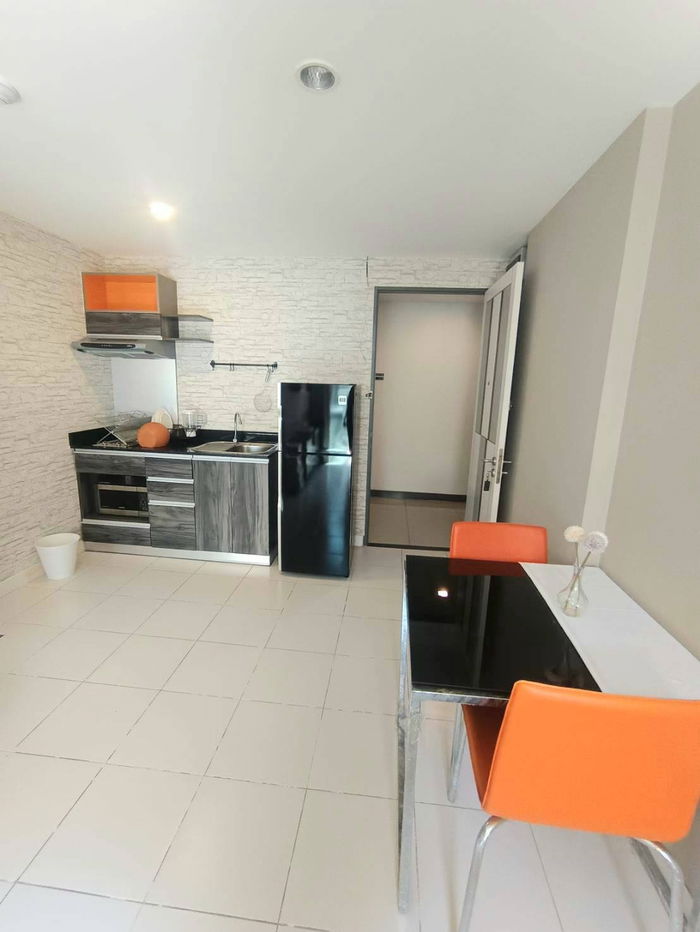 รูป ห้องสวย ทำเลดี ใกล้รถไฟฟ้า ของกินเยอะ เงียบสงบแต่ปลอดภัย - รูปที่ 11/16