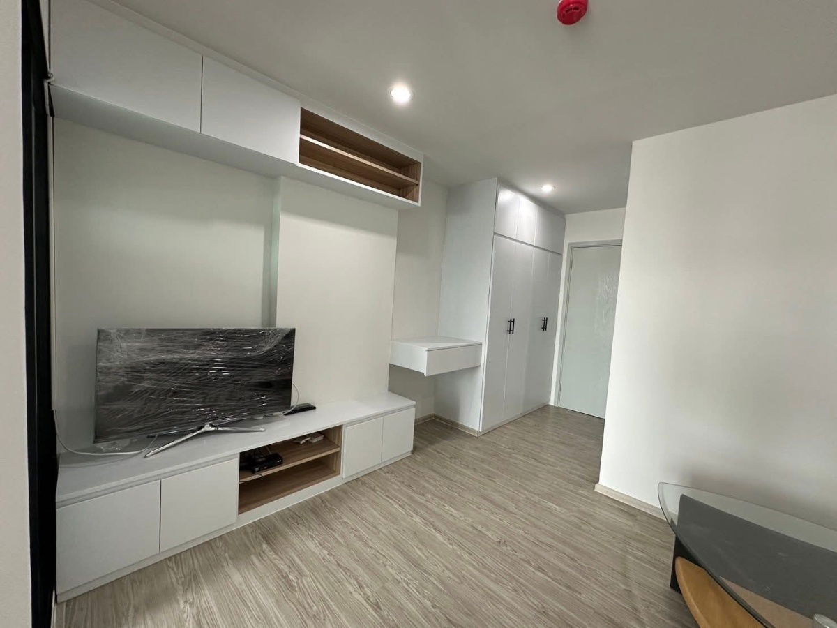 picture RYE Huamark | New Room, Top Floor City View, 3 Mins to Airport Link | 13,000 THB/Month - 5/10