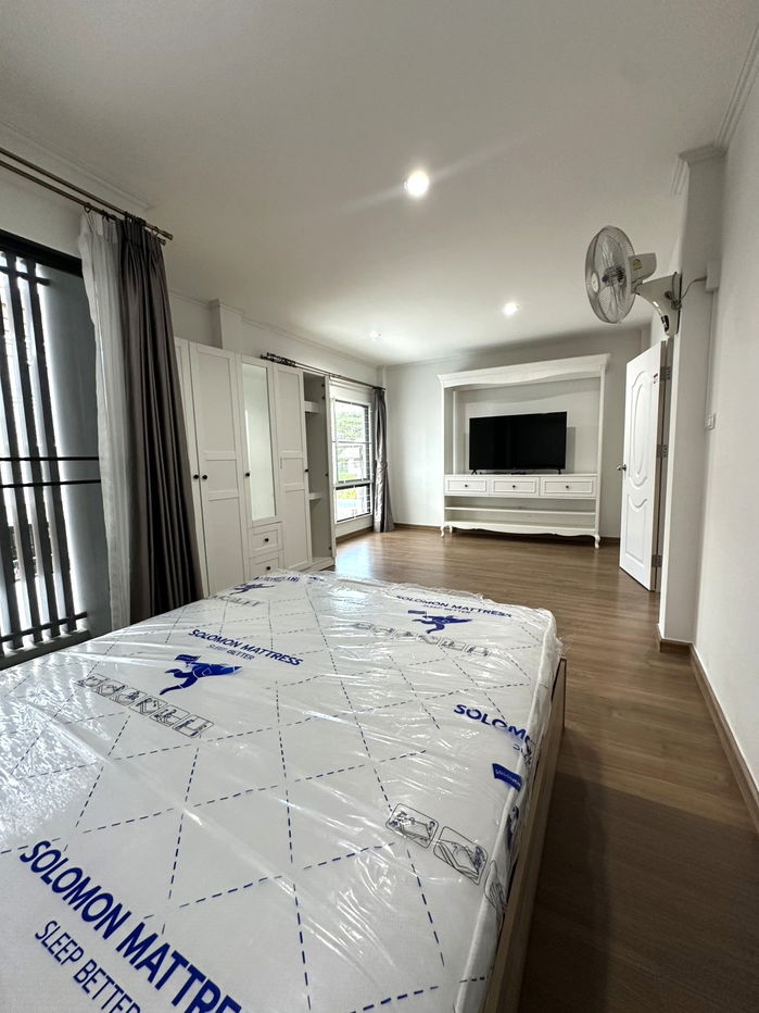 picture For Rent: 3-Storey Detached Corner House at Siri House Ratchada 18 ðClose to MRT Huai Khwang - 13/21