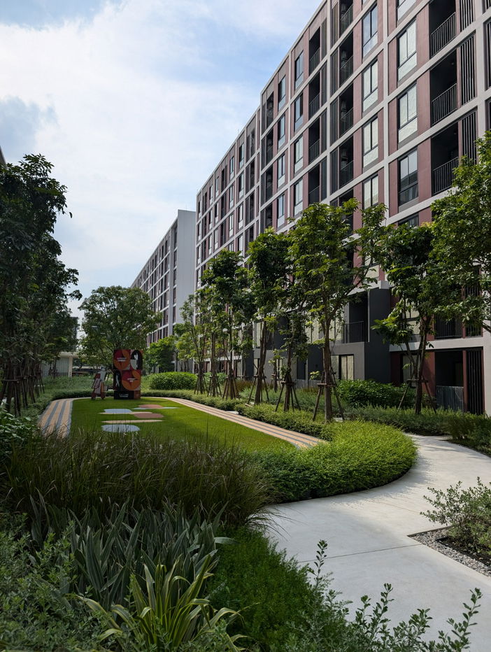 picture ðĨUrgent for investors 6% yield. Condo for sale with a tenant 2Y contr. Nue Core Khukhot, fully furnished with brand-new furniture and appliances. - 16/16