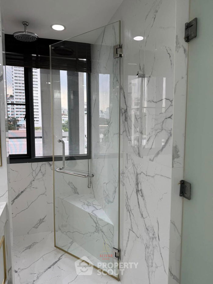 รูป คอนโด 2-ห้องนอน ที่ ไซมิส จอยญ่า ใกล้ MRT เพชรบุรี (ID 2466442) - รูปที่ 9/17