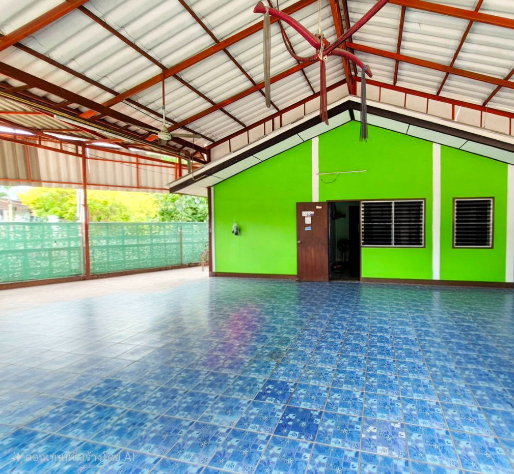 รูป บ้านทำเลชุมชนบางเสร่ ใกล้ตลาด ร้านอาหาร และชายหาด - รูปที่ 3/3