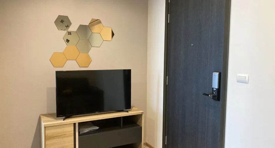 picture Urgent sale, The Base Garden Rama 9 , 1 b/r , 34th flr. city view, price lower than appraisal. - 1/13