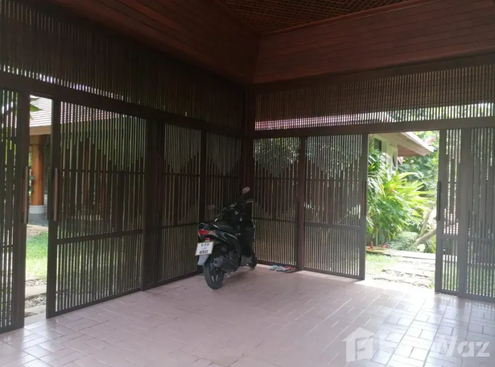 picture Timeless 3 Bedroom Thai–Balinese Villa in Nai Harn Baan Bua 5921769 - 42/56