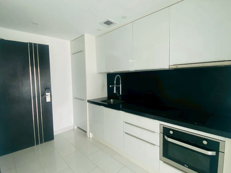 picture Sky Residences Pattaya Condominium for Sale in Pratumnak - 5/10