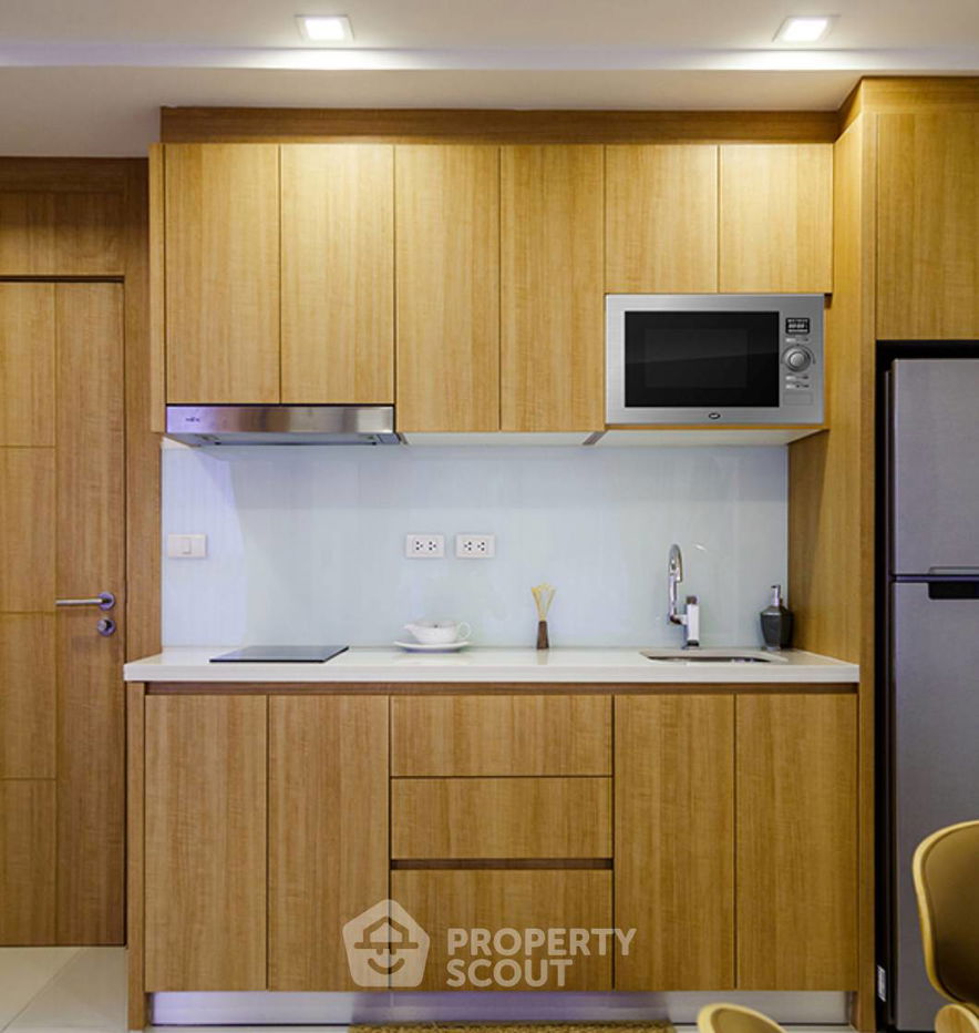 picture 2-BR Condo at City Garden Pratumnak close to Phratamnak (ID 2086732) - 3/11