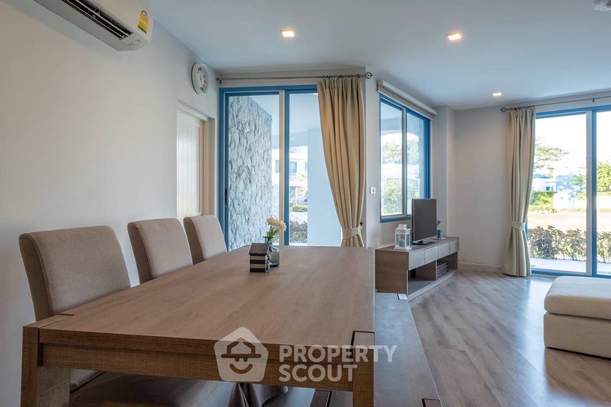 รูป คอนโด 2-ห้องนอน ที่ เดอะ เครสท์ ซานโตรา หัวหิน ใกล้ เมืองหัวหิน (ID 1456323) - รูปที่ 2/14