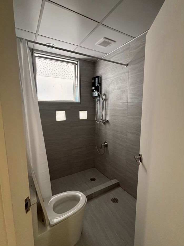 รูป ปทุมวันรีสอร์ท ให้เช่าห้อง ขนาด 75 ตรม. ชั้น 7 ปรับปรุงใหม่ ราคา 30,000 บาท/เดือน ติดต่อ สาธิตา 083-904-8188 - รูปที่ 9/16