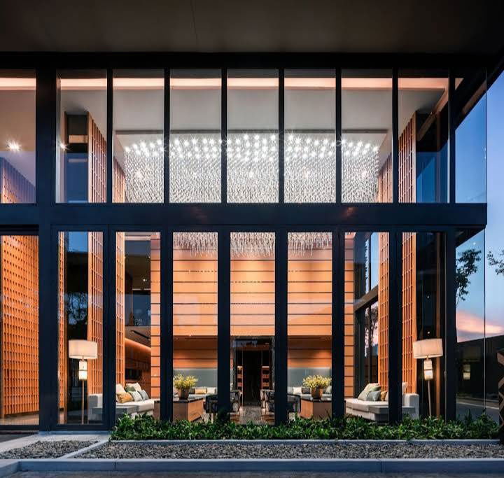 picture Urgent sale, The Base Garden Rama 9 , 1 b/r , 34th flr. city view, price lower than appraisal. - 10/13