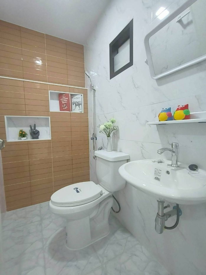 รูป ทำเลทอง ทาวน์เฮาส์รีโนเวทใหม่ พร้อมอยู่! เฟอร์ครบ ฟรีโอน! หมู่บ้านเคซีรามอินทรา 8 ถนนไทยรามัญ - รูปที่ 10/18